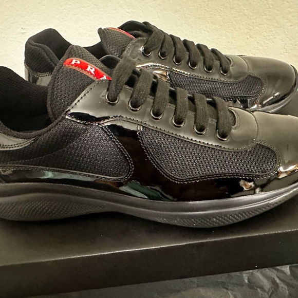 Prada shoes size 7.5 and black